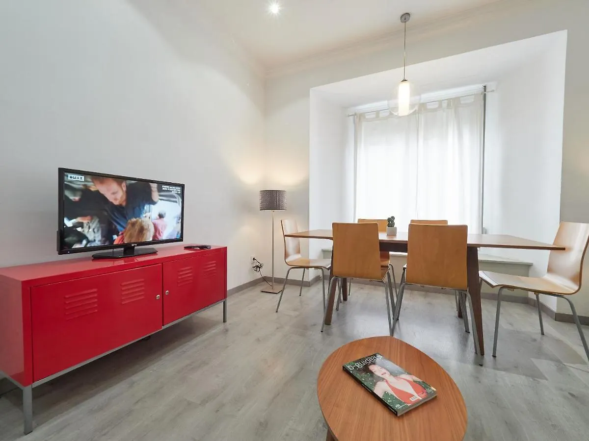 Almodovar Apartment 바르셀로나