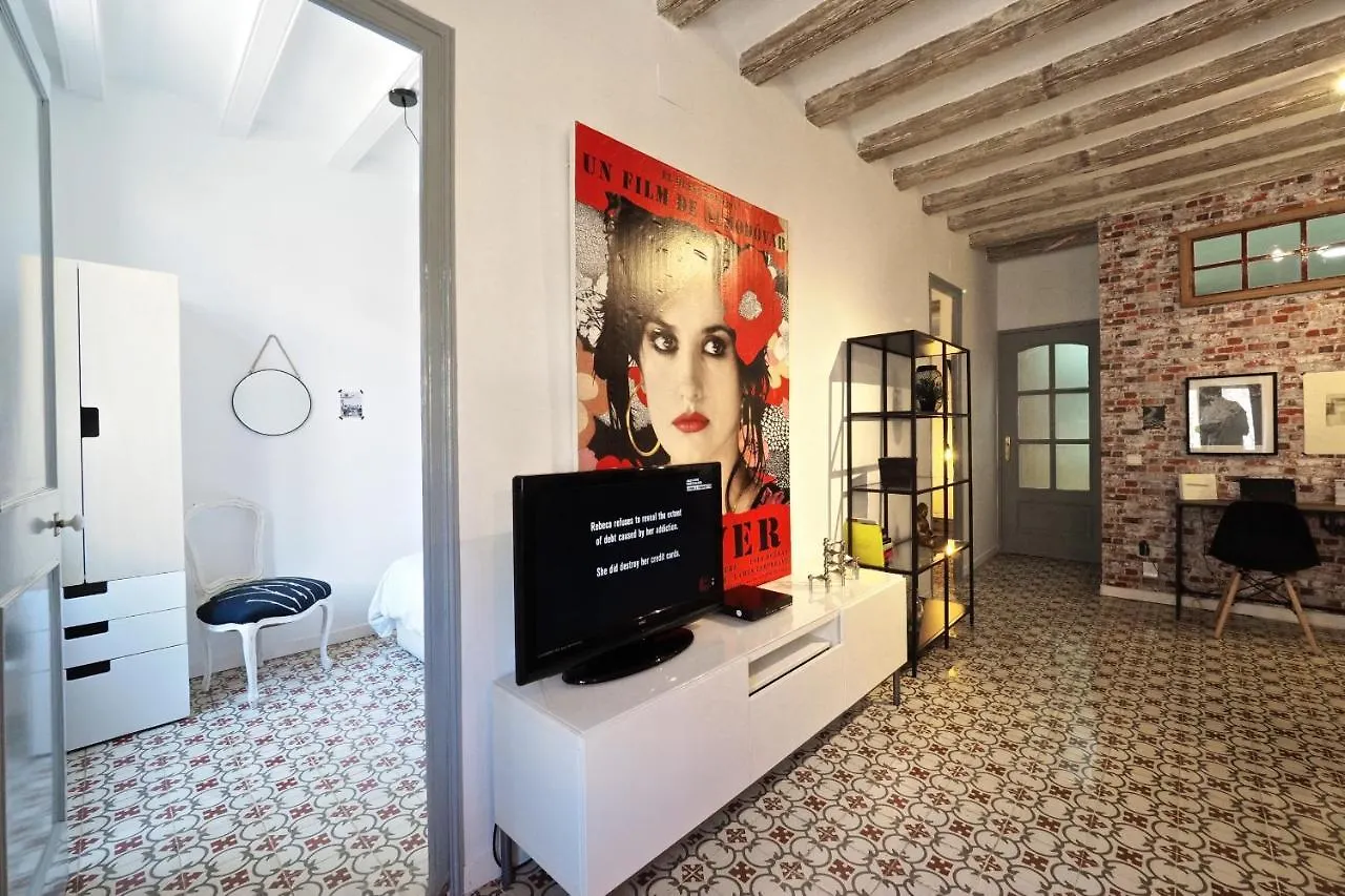 Almodovar Apartment 바르셀로나